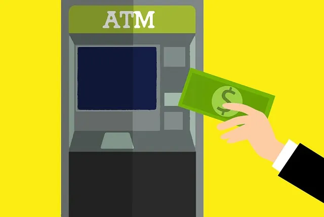 Man withdrawing cash abroad at ATM, saving ATM fees