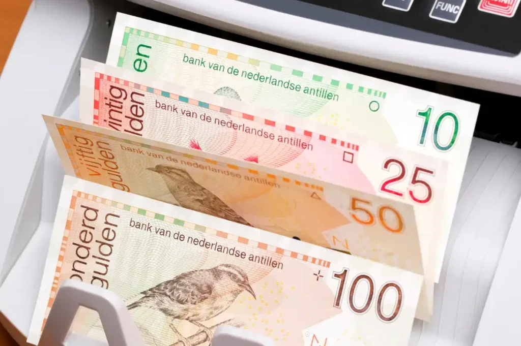 money and currency in curacao