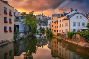 cash and fee free atms in luxembourg